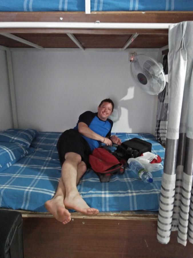 Kingfisher Hostel Анурадхапура Екстер'єр фото