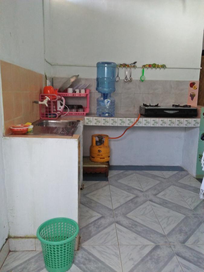 Kingfisher Hostel Анурадхапура Екстер'єр фото
